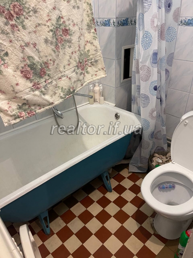 prodayetsya_2_kimnatna_kvartyra_v_tsentri_mista_v_avstriiskomu_budynku_po_vulytsi_Shevchenka_22653_4_1696927986.jpeg