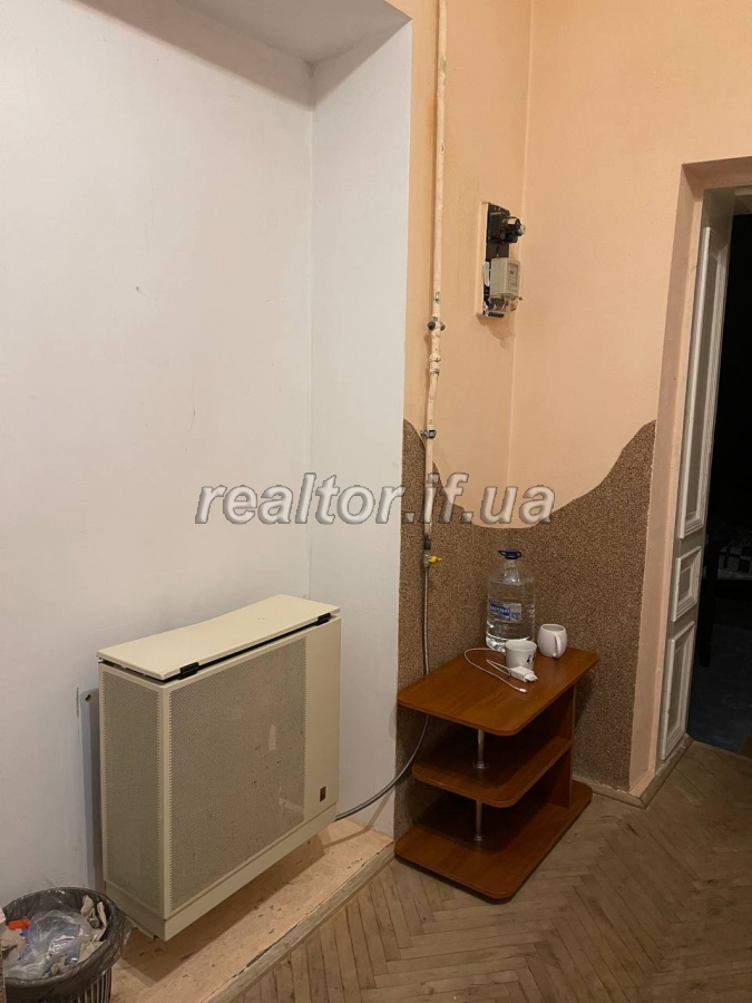 prodayetsya_2_kimnatna_kvartyra_v_tsentri_mista_v_avstriiskomu_budynku_po_vulytsi_Shevchenka_22653_5_1696927986.jpeg