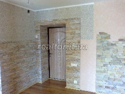 2 bedroom apartment with quality European style street P.