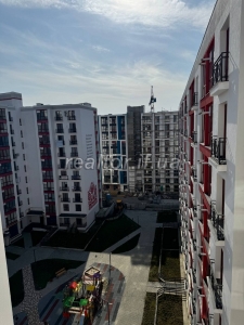 3_kimnatna_kvartyra_v_zdanomu_budynku_za_vyhidnoyu_tsinoyu_Raion_BAM_23300_12_1726682124.jpeg