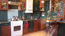 For sale large apartment with renovation and garage in a house on Sorohta Street