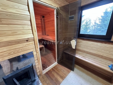 Budynok-dacha_v_Yaremchi_z_remontom_ta_meblyamy_v_samomu_lisi_23668_10_1742402519.jpeg