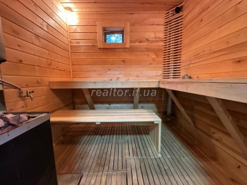 Budynok-dacha_v_Yaremchi_z_remontom_ta_meblyamy_v_samomu_lisi_23668_12_1742402520.jpeg