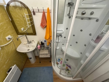Budynok-dacha_v_Yaremchi_z_remontom_ta_meblyamy_v_samomu_lisi_23668_14_1742402520.jpeg