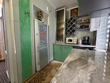 Budynok-dacha_v_Yaremchi_z_remontom_ta_meblyamy_v_samomu_lisi_23668_18_1742402521.jpeg