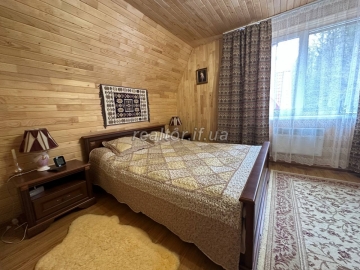 Budynok-dacha_v_Yaremchi_z_remontom_ta_meblyamy_v_samomu_lisi_23668_25_1742402523.jpeg
