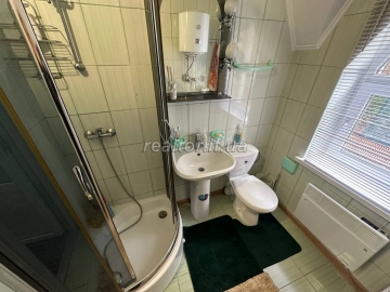 Budynok-dacha_v_Yaremchi_z_remontom_ta_meblyamy_v_samomu_lisi_23668_2_1742402517.jpeg