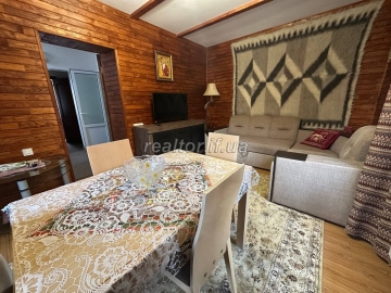 Budynok-dacha_v_Yaremchi_z_remontom_ta_meblyamy_v_samomu_lisi_23668_33_1742402525.jpeg