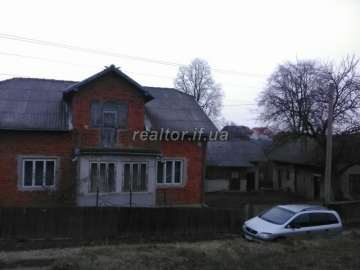 Будинок частково з ремонтом