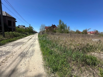 Dilyanka_pid_zhytlove_budivnytstvo_v_urochyshchi_Bereznyaky_v_seli_Drahomyrchany_23735_2_1745837151.jpeg
