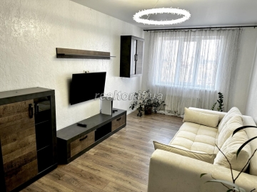 A two-room apartment in the city center with modern renovation and a wonderful view in the Central Town