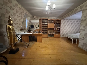Dvorivneva_kvartyra_z_remontom_v_tsentri_mista_navproty_hotelyu_Nadiya_23570_10_1739370887.jpeg