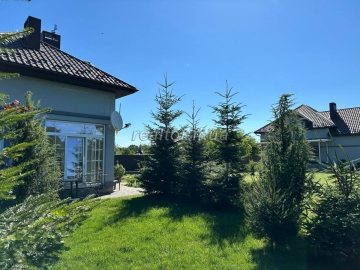 Idealne_zhytlo_v_seli_Drahomyrchany_-_dva_budynky_z_kapitalnym_remontom_23111_13_1720171642.jpeg