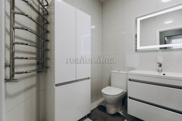 Komfortna_ta_rozkishna_2_kimnatna_kvartyra_premium_klasu_na_berezi_miskoho_ozera_22952_12_1734086709.jpeg