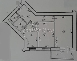 Квартира із кладовкою в зданому будинку по вулиці Федьковича район обласної клінічної лікарні