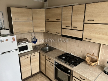 Die Wohnung im Mikrobezirk Pasichna ist renoviert und möbliert und bezugsfertig