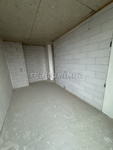 Kvartyra_v_novomu_zhytlovomu_kompleksi_poruch_z_miskym_ozerom_23501_4_1734099097.jpeg