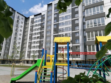 Apartment in a new building near the park