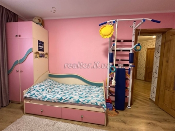 Kvartyra_v_obzhytii_novobudovi_z_remontom_ta_meblyamy_po_vulytsi_Fedkovycha_23678_16_1742998439.jpeg