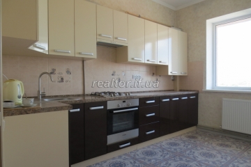 Apartment in a newly renovated house on the street Chornovil