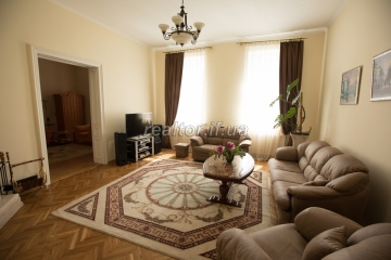 Apartment in a Polish suite with qualitative repair in the historic center of Ivano-Frankivsk