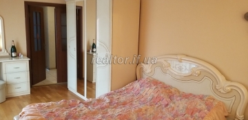 Apartment in the central part of the city on Pereyaslavskaya Street