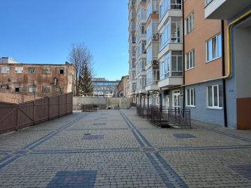 Kvartyra_v_samomu_tsentri_Ivano-Frankivska_z_remontom_po_vulytsi_Melnyka_Andriya_23715_1_1744797426.jpeg