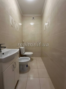 Kvartyra_v_samomu_tsentri_Ivano-Frankivska_z_remontom_po_vulytsi_Melnyka_Andriya_23715_22_1744797430.jpeg