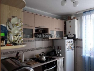 Apartment in a brick house with a good European-style repair in the center of the street on Hrushevsky Street