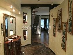 Apartment in the city center on repair and advanced planning Street Military