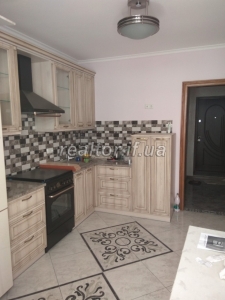 Apartment in the center of the city with repair and furniture on the street Khotynskaya