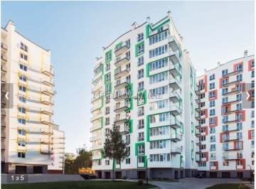 Квартира великої площі неподалік міського парку
