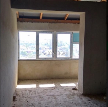 Large apartment in a new building