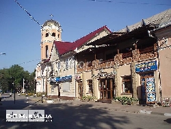 Магазин та діюче кафе в центрі м. Галич