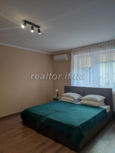 New apartment with air conditioning in the city center, Karpatska street