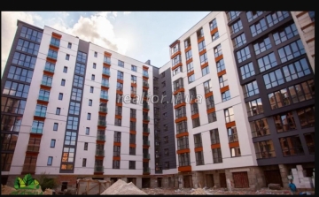 Однокімнатна квартира у комплексі закритого типу на березі озера