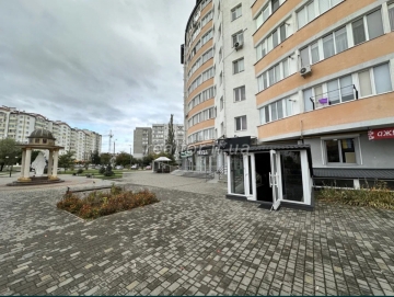 Commercial space for rent on Mykolaichuka Street