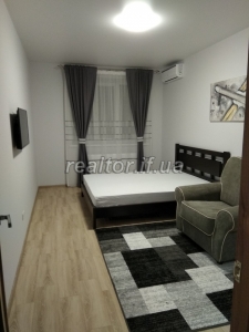 Rent an apartment in a new building on the street Melnik city center