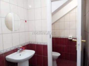 Orenda_prostoroho_ofisu_v_tsentri_Ivano-Frankivska_bilya_Ratushi_22523_3_1690533352.jpeg