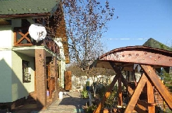 Mansion in der Gegend in der Nähe von Automarkt