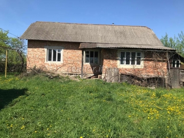 Mansion in Kolodijiwka mit einem großen Grundstück in einem Rohzustand