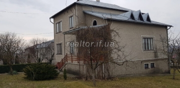 Herrenhaus in Rohatyn mit allen Annehmlichkeiten zu einem Schnäppchenpreis