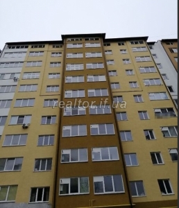 Прадаеться светлая двухкомнатная квартира в микрорайоне Пасечная