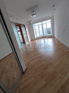 1-Zimmer-Wohnung zum Verkauf in der Belvederska-Straße im Stadtzentrum