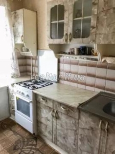 Продається 1 кімнатна квартира поряд з парком по вулиці Сухомлинського