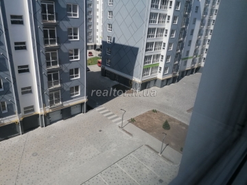 1 bedroom apartment for sale in a rented house on Dovzhenko Street