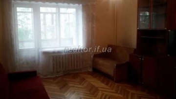 Продається 1 кімнатна квартира в жилому стані по вулиці Тролейбусна