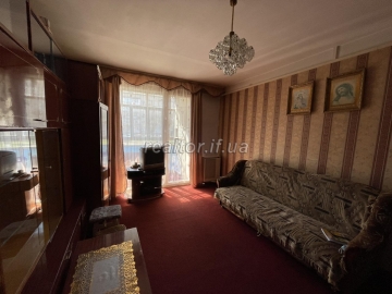 2 Schlafzimmer Wohnung zum Verkauf mit autonomer Heizung in der Khimikiv Street und in der Nähe der Schule №18