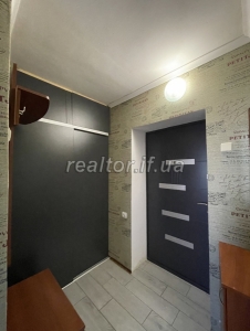 Продається 1 кімнатна квартира з новим ремонтом і меблями по вулиці Мазепи
