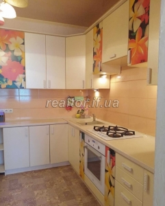 Продается 1 комнатная квартира с ремонтом мебелью и техникой по улице Ключевой
